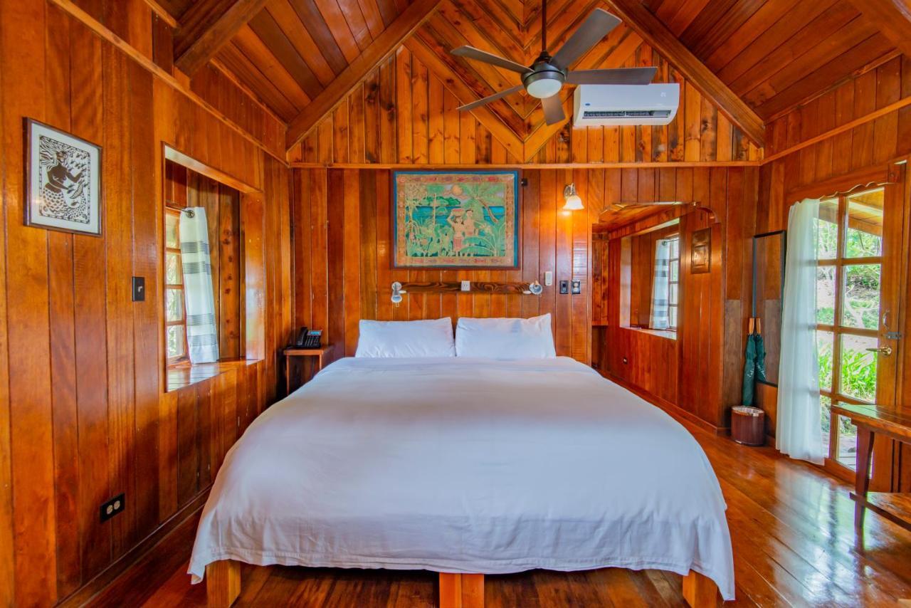 Palau Carolines Resort Koror Eksteriør bilde